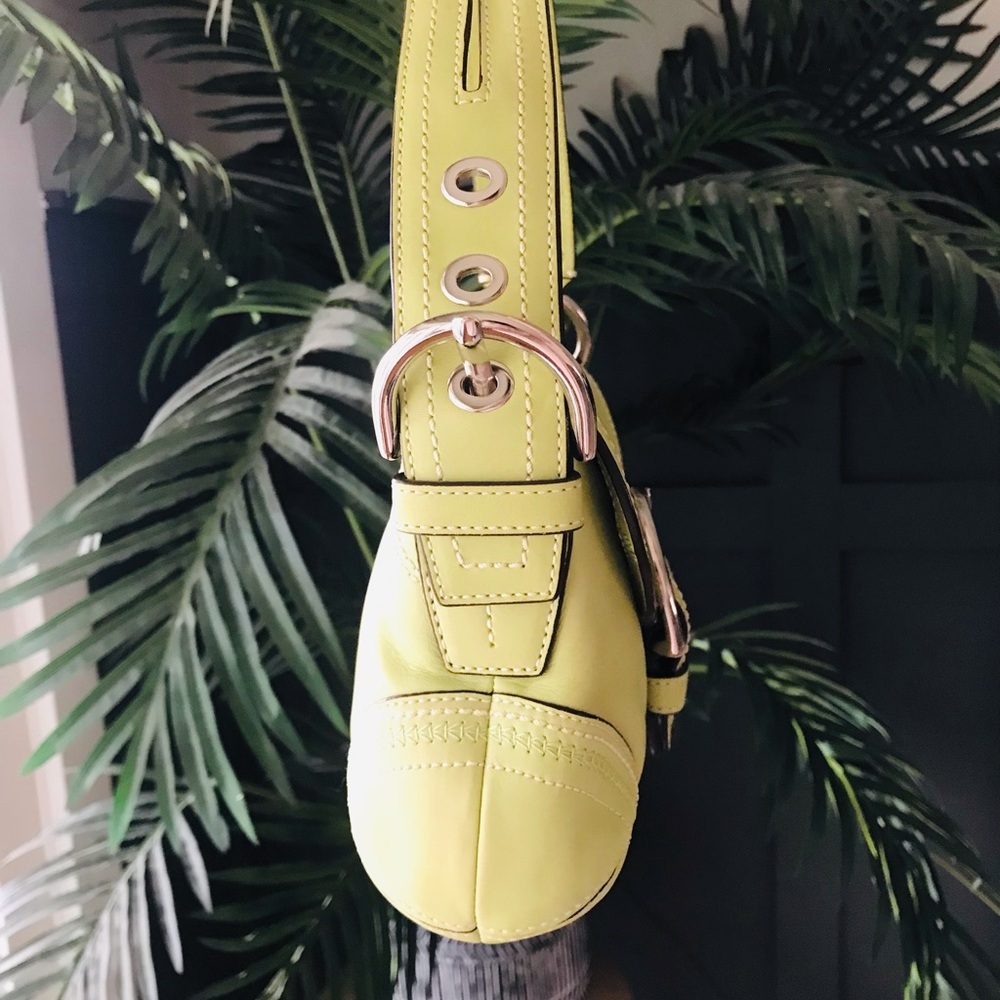 Coach Vintage Soho Buckle Flap Leather Shoulder Bag, 2006 Y2K, Lime Green, 10577 - Picture 2 of 16